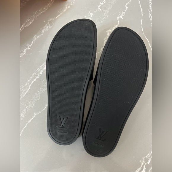 Black Louis Vuitton Waterfront Mule Slides Size 10. No defects. - Picture 13 of 16